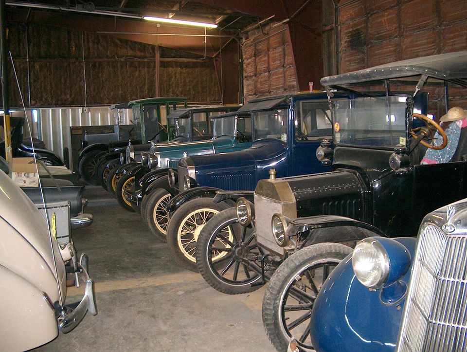 Lewis Antique Auto & Toy Museum