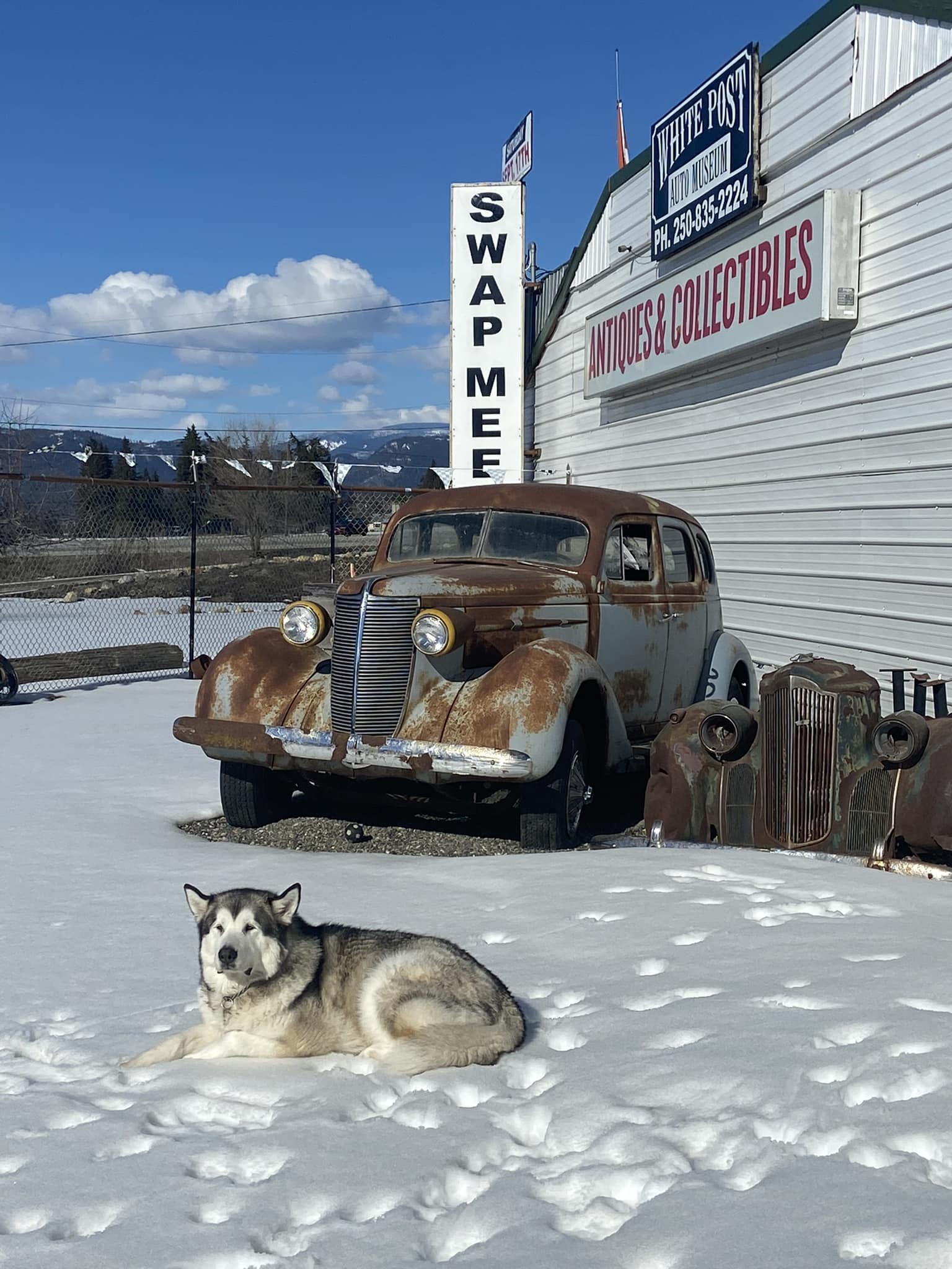 White Post Auto Museum & Antiques Mall