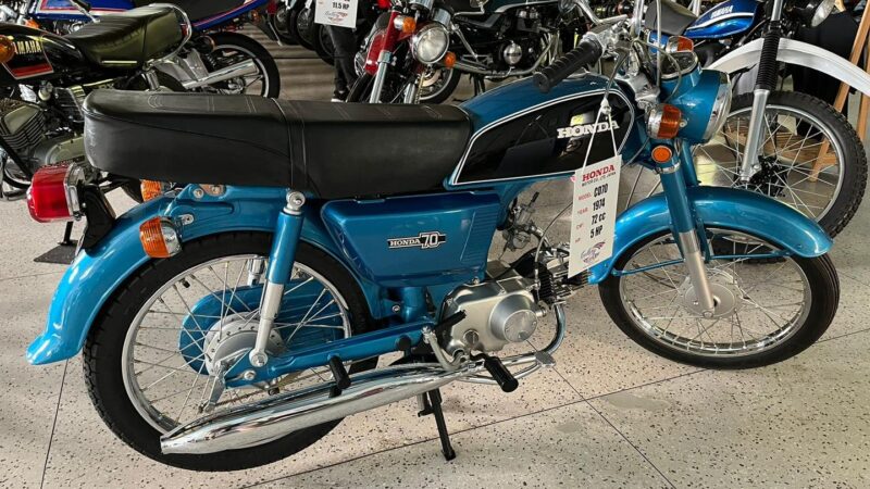 Gallery 275 Vintage Motorcycle Museum