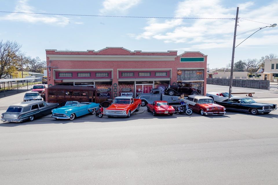 Roadside America Museum