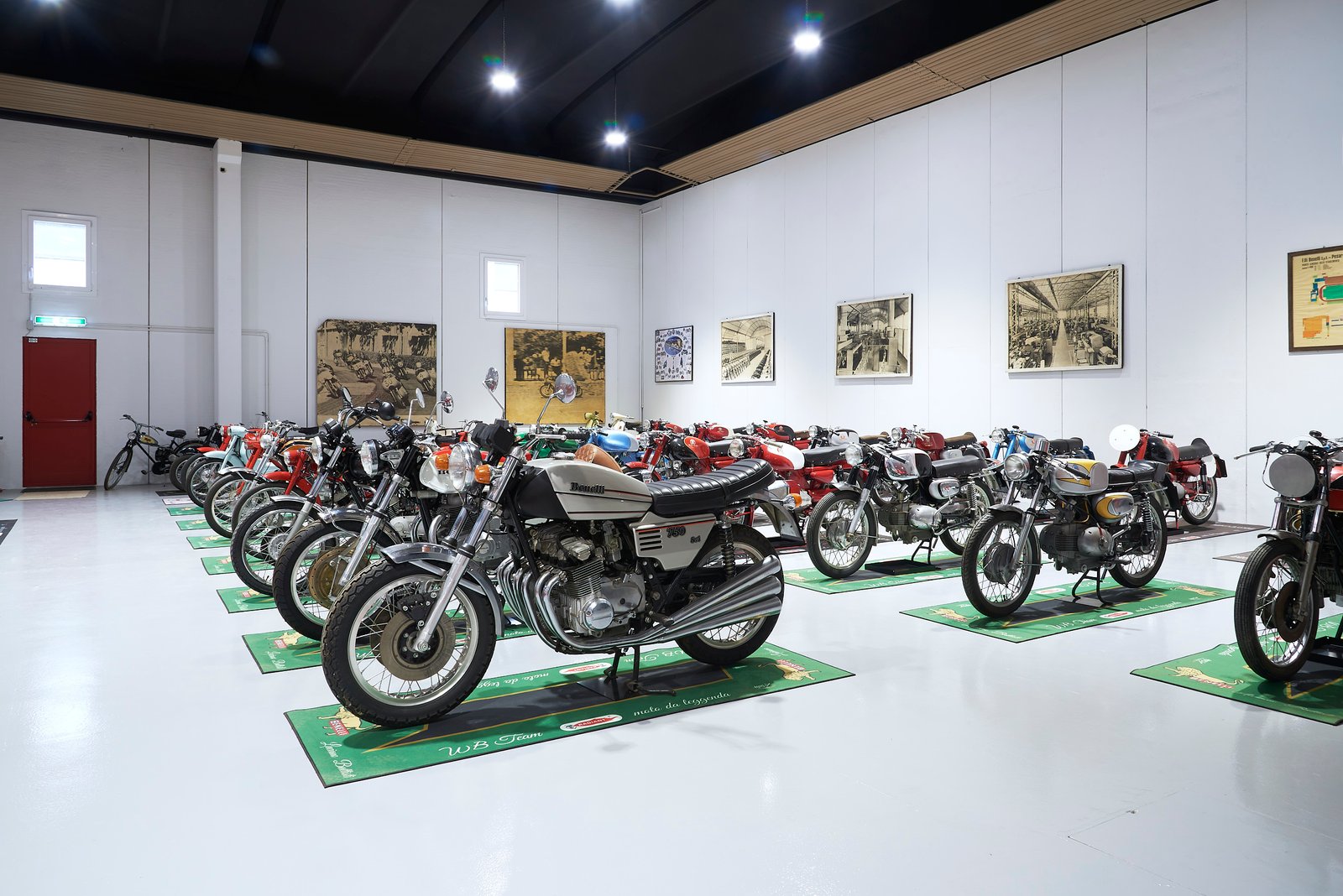 Luciano Battisti Collection