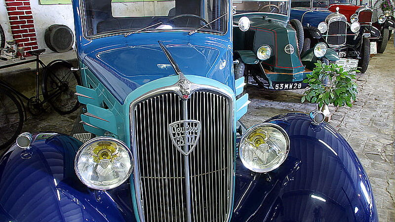 Drouais Retro-Mobile Museum