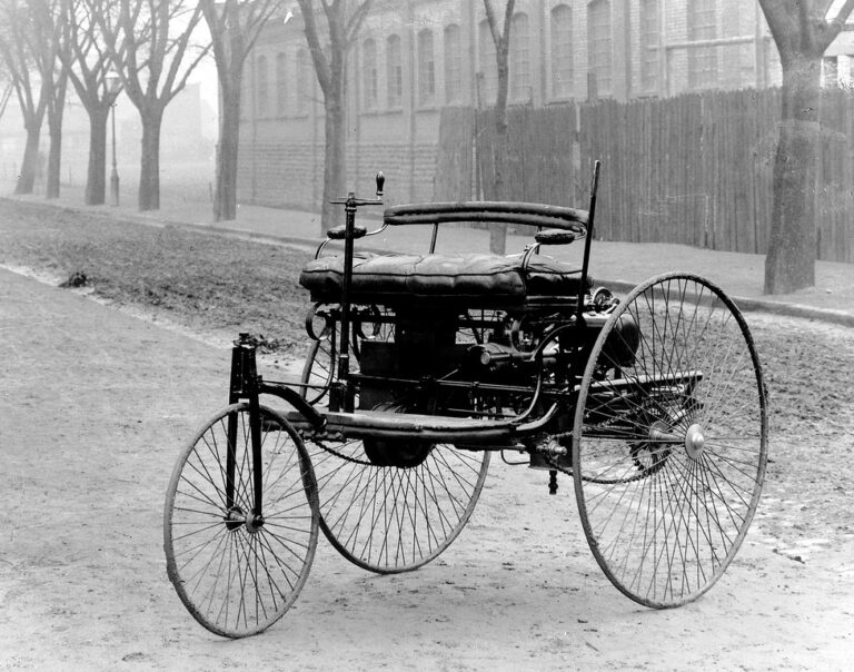 Mercedes-Benz Club South Africa Showcases Replica of the 1886 Benz Patent-Motorwagen