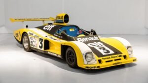 Renault to Auction 100 Historic Cars Ahead of New Museum Opening