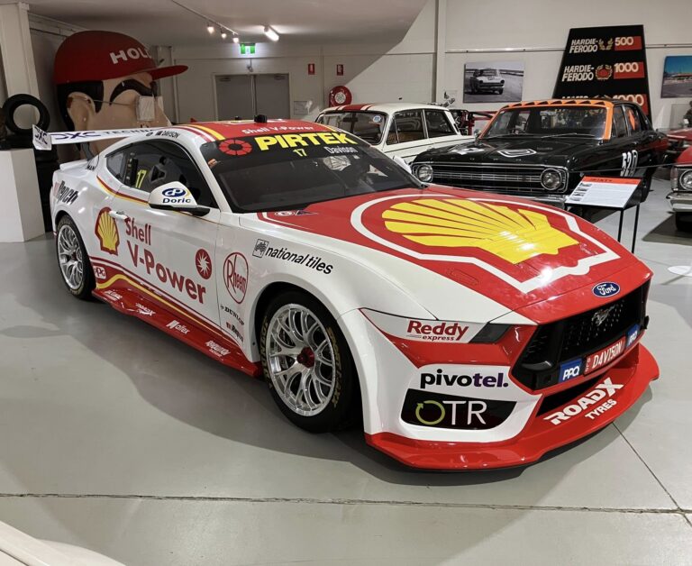 Mustang GT Supercar Now on Display at National Motor Racing Museum