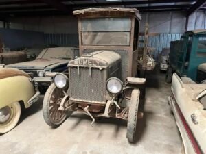 Aumann Auctions Announces Bright Museum Liquidation