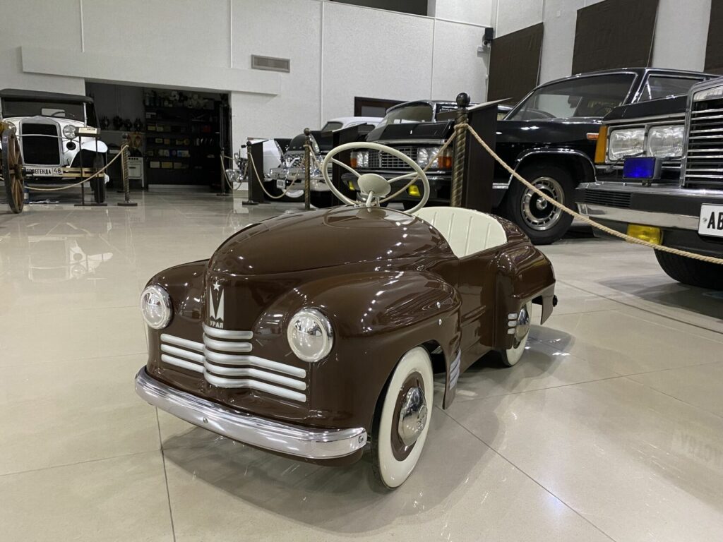 Музей ретротехники "Автолегенда"