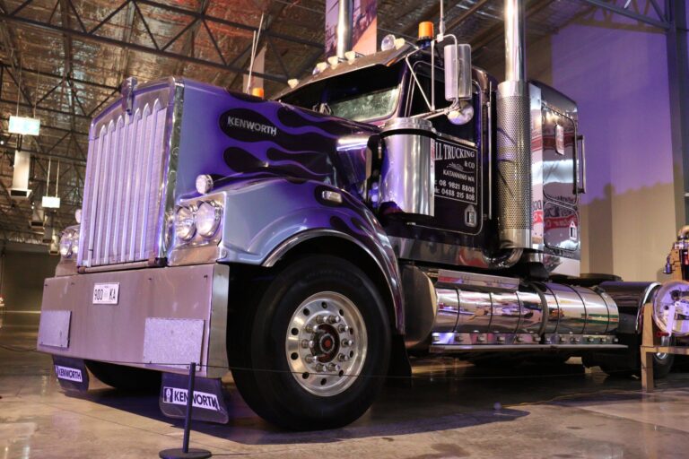Outback Truckers’ Kenworth Rolls Into MOVE for a Limited Time
