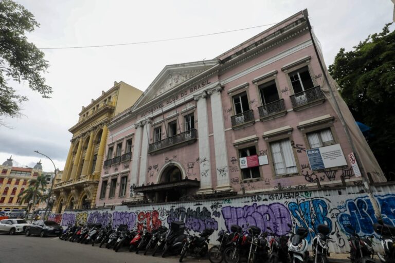 Rio De Janeiro Government Signs Agreement To Transform The Automobile Club Building Into The Museum of Petroleum and New Energies.