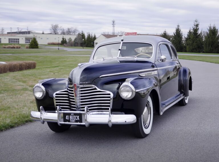 New Service Center of The NB Center for American Automotive Heritage Now Open to the Public