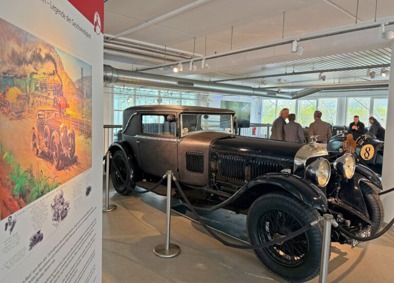 Bentley’s In The Central Garage Automuseum