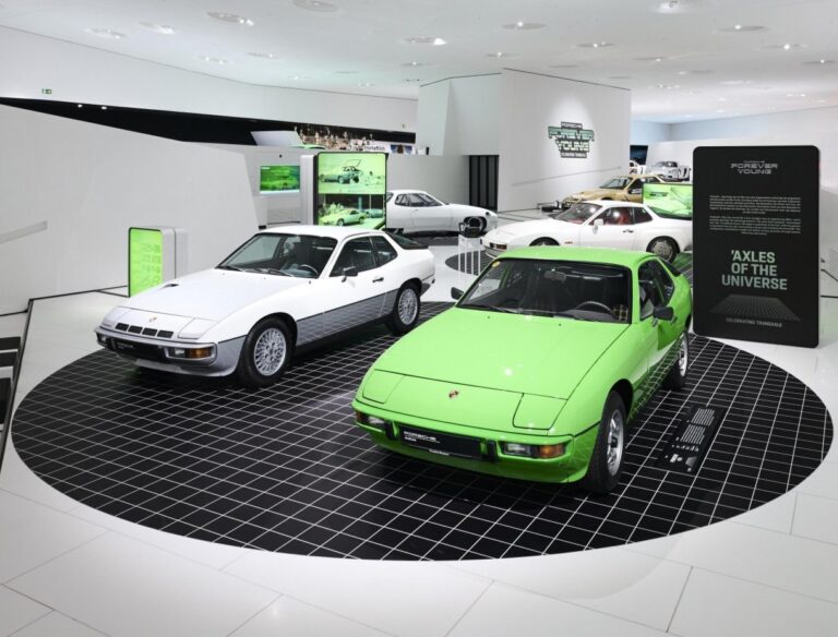 Porsche Honours 50 Years of Transaxle