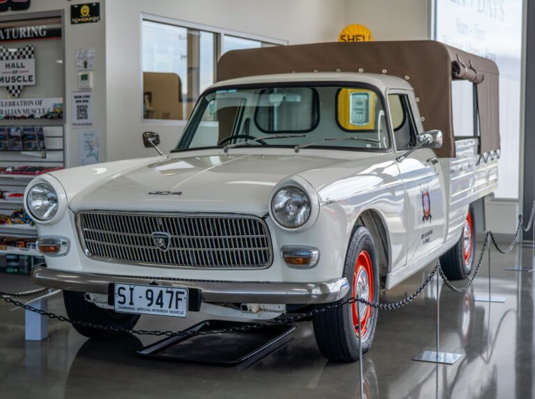 NAMT Displays 1970 Peugeot 404 Utility