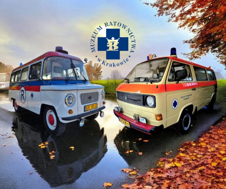 Muzeum Ratownictwa Finishes Restoration of Two Ambulances
